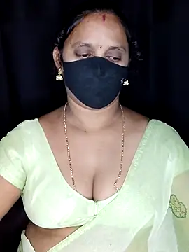 Snapshot of vintage-vibs chatting on 05-15-26, 06:04 vintage-vibs online show from 05-15-26, 06:04