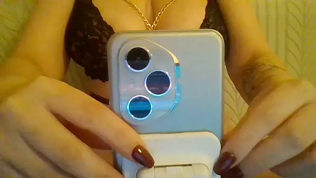 Twerkqueenn online show from 11-23-25, 11:48