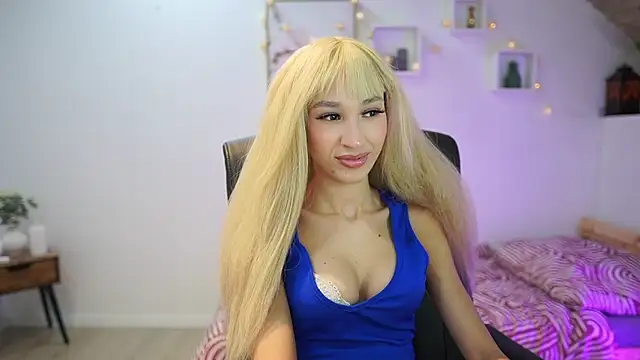 Amai  Liu online show from 11-28-25, 07:05