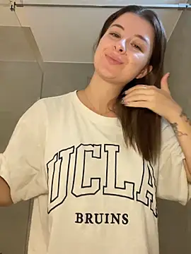 Mia-Minou online show from 09-22-25, 08:49