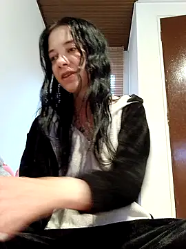 Isabella 21x online show from 04-27-26, 11:41