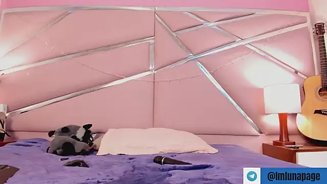 Snapshot of Lunapage chatting on 02-08-25, 07:16 Lunapage online show from 02-08-25, 07:16