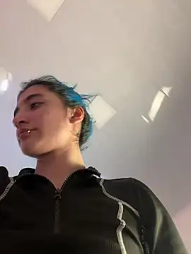 Snapshot of Lunapage chatting on 03-08-25, 01:03 Lunapage online show from 03-08-25, 01:03