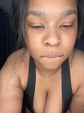 Snapshot of MissAriisback chatting on 09-11-25, 04:56 MissAriisback online show from 09-11-25, 04:56