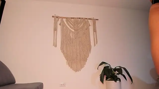 Snapshot of molly_cams8 chatting on 01-05-25, 11:55 molly cams8 online show from 01-05-25, 11:55