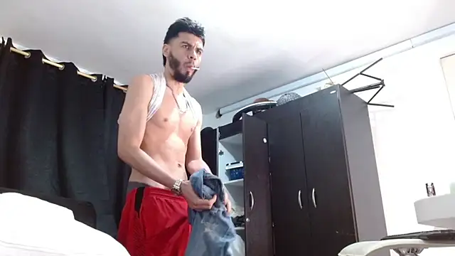 Snapshot of badanyboy chatting on 12-04-25, 05:39 badanyboy online show from 12-04-25, 05:39