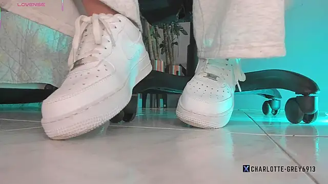 charlotte  grey online show from 01-13-26, 08:03