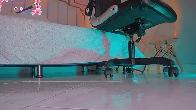 charlotte  grey online show from 02-16-26, 08:27