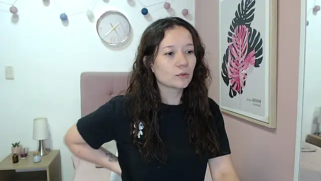 Snapshot of lanna_1878 chatting on 06-03-26, 01:14 lanna 1878 online show from 06-03-26, 01:14