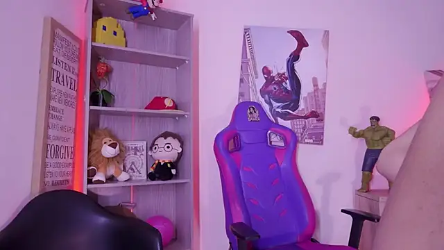 madelyn rose  online show from 04-27-26, 05:33