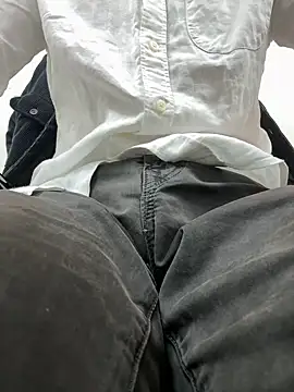 Snapshot of hotisraeli chatting on 01-16-25, 08:54 hotisraeli online show from 01-16-25, 08:54