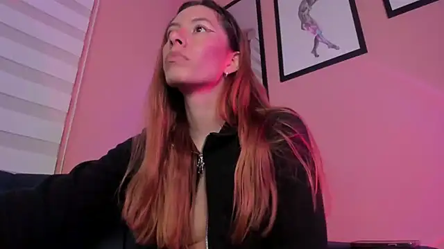 Snapshot of SensualJane2 chatting on 06-04-26, 04:40 SensualJane2 online show from 06-04-26, 04:40