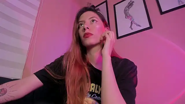 Snapshot of SensualJane2 chatting on 06-07-26, 05:44 SensualJane2 online show from 06-07-26, 05:44