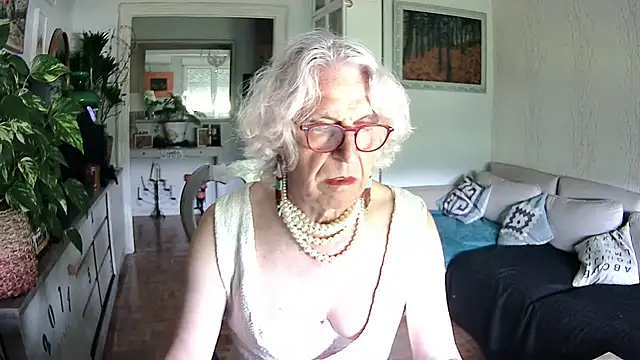 PutaCarla online show from 04-30-26, 01:17