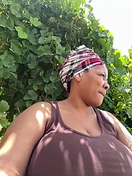 ExclusiveLeexx online show from 12-18-25, 09:15