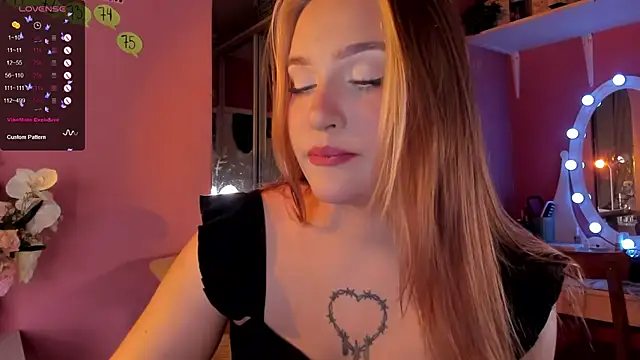 CarolineLovers online show from 10-06-25, 09:23