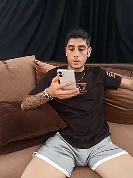 arenn1997 online show from 10-04-25, 12:03