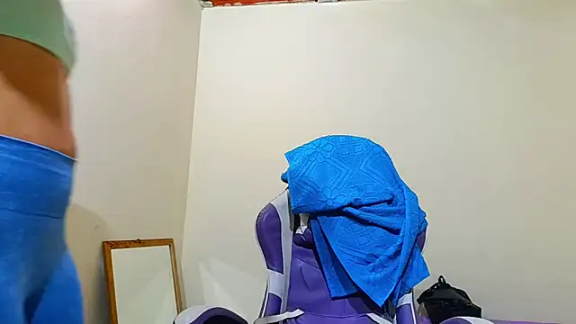 Snapshot of Cataleyalove_ADY chatting on 02-13-26, 08:49 Cataleyalove ADY online show from 02-13-26, 08:49