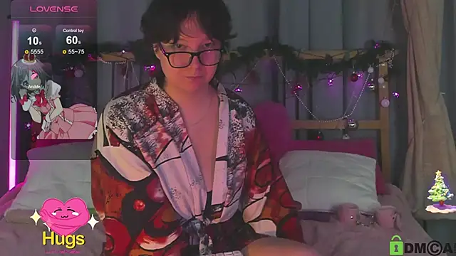 Snapshot of dreamgirllovee chatting on 01-09-25, 05:02 dreamgirllovee online show from 01-09-25, 05:02