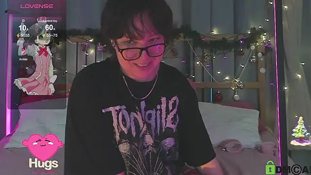 Snapshot of dreamgirllovee chatting on 01-09-25, 08:03 dreamgirllovee online show from 01-09-25, 08:03