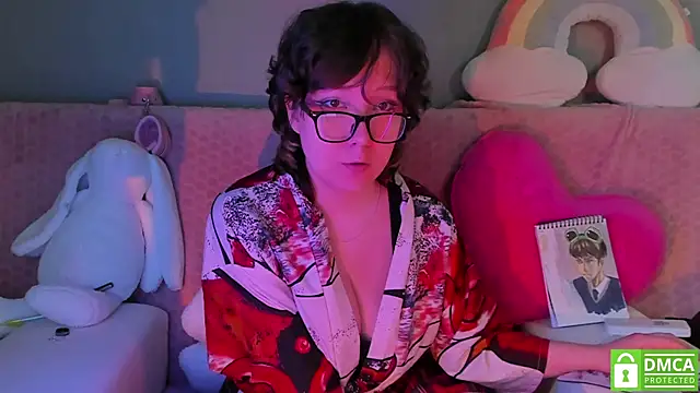 Snapshot of dreamgirllovee chatting on 02-06-25, 05:14 dreamgirllovee online show from 02-06-25, 05:14