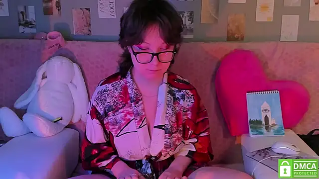 Snapshot of dreamgirllovee chatting on 02-08-25, 04:47 dreamgirllovee online show from 02-08-25, 04:47