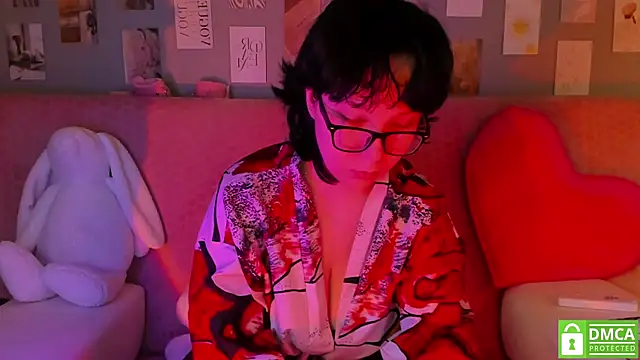 Snapshot of dreamgirllovee chatting on 03-01-25, 01:00 dreamgirllovee online show from 03-01-25, 01:00