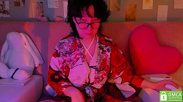 Snapshot of dreamgirllovee chatting on 03-03-25, 12:04 dreamgirllovee online show from 03-03-25, 12:04