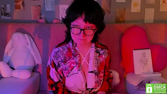 Snapshot of dreamgirllovee chatting on 03-06-25, 03:24 dreamgirllovee online show from 03-06-25, 03:24