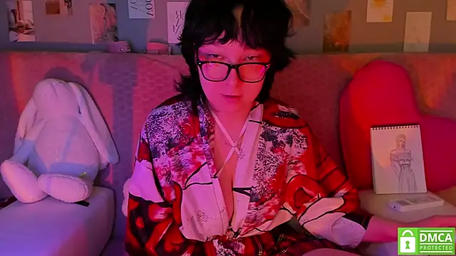 Snapshot of dreamgirllovee chatting on 03-08-25, 12:33 dreamgirllovee online show from 03-08-25, 12:33