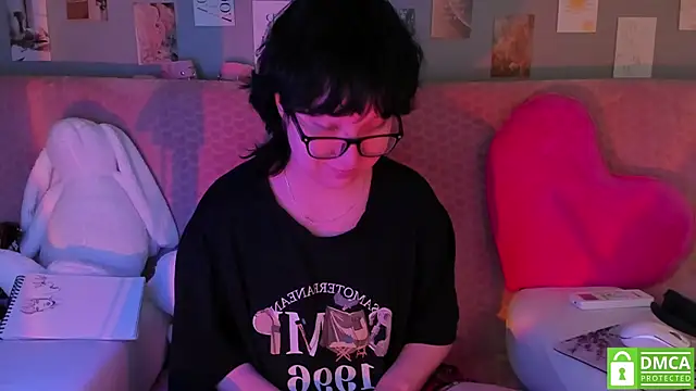 Snapshot of dreamgirllovee chatting on 03-09-25, 06:50 dreamgirllovee online show from 03-09-25, 06:50