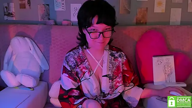 Snapshot of dreamgirllovee chatting on 03-12-25, 04:19 dreamgirllovee online show from 03-12-25, 04:19