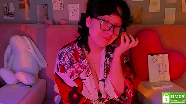 Snapshot of dreamgirllovee chatting on 03-14-25, 12:32 dreamgirllovee online show from 03-14-25, 12:32