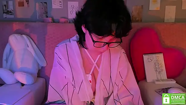 Snapshot of dreamgirllovee chatting on 03-15-25, 12:25 dreamgirllovee online show from 03-15-25, 12:25