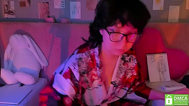 Snapshot of dreamgirllovee chatting on 03-16-25, 01:07 dreamgirllovee online show from 03-16-25, 01:07