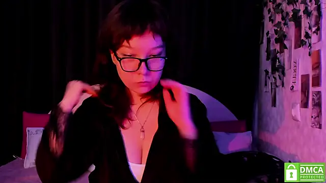 Snapshot of dreamgirllovee chatting on 10-01-25, 03:12 dreamgirllovee online show from 10-01-25, 03:12