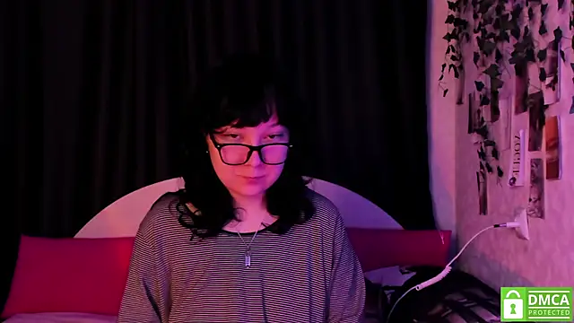 Snapshot of dreamgirllovee chatting on 12-15-25, 11:20 dreamgirllovee online show from 12-15-25, 11:20