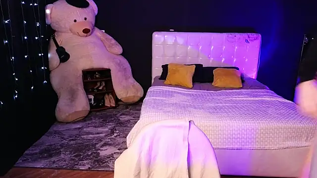 LitaBrom online show from 11-14-25, 02:21