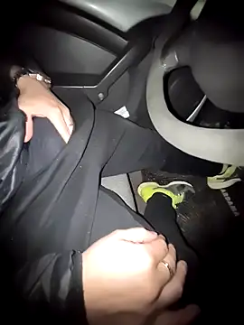 Snapshot of BISX-24 chatting on 11-21-25, 06:34 BISX-24 online show from 11-21-25, 06:34