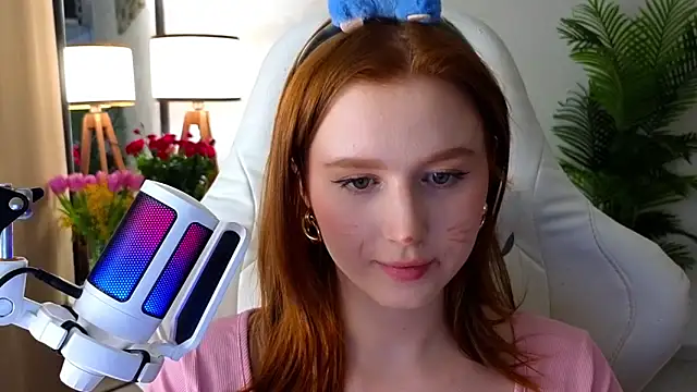 Meow babe online show from 03-08-25, 01:14