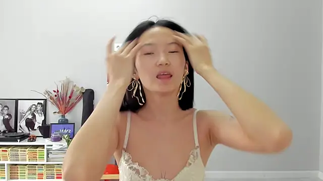 ailey chao online show from 04-24-26, 02:14