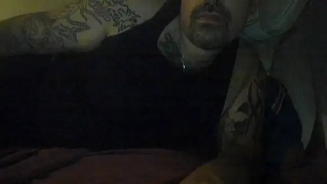 Snapshot of chubbycloudybottom chatting on 10-22-25, 02:45 chubbycloudybottom online show from 10-22-25, 02:45