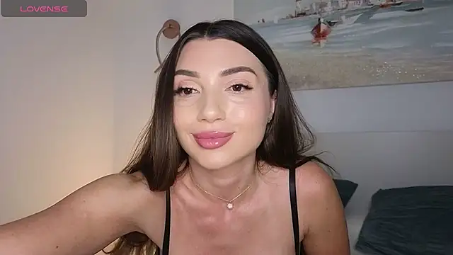 ReyaSophia online show from 04-12-26, 09:31