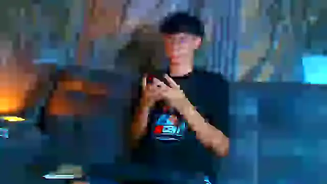 Snapshot of Daviid_laidd chatting on 01-28-25, 05:22 Daviid laidd online show from 01-28-25, 05:22