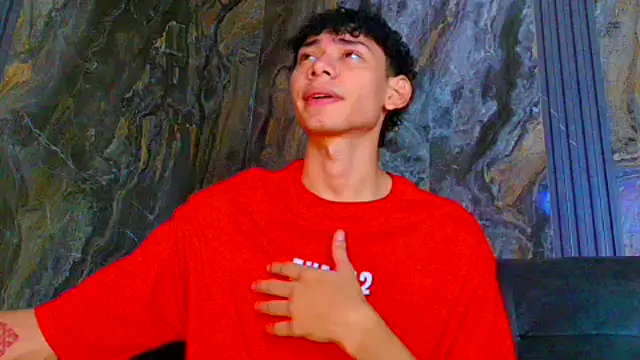 Snapshot of Daviid_laidd chatting on 02-05-25, 08:14 Daviid laidd online show from 02-05-25, 08:14