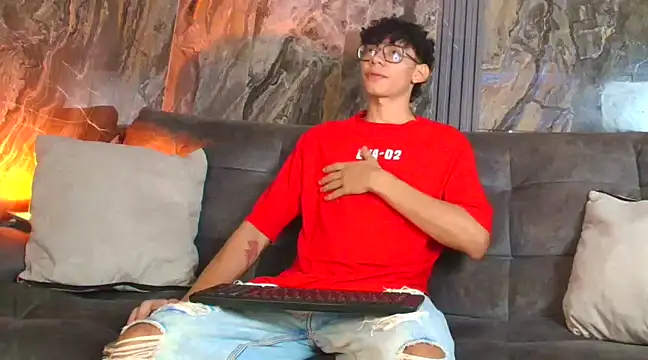 Snapshot of Daviid_laidd chatting on 03-07-25, 10:32 Daviid laidd online show from 03-07-25, 10:32