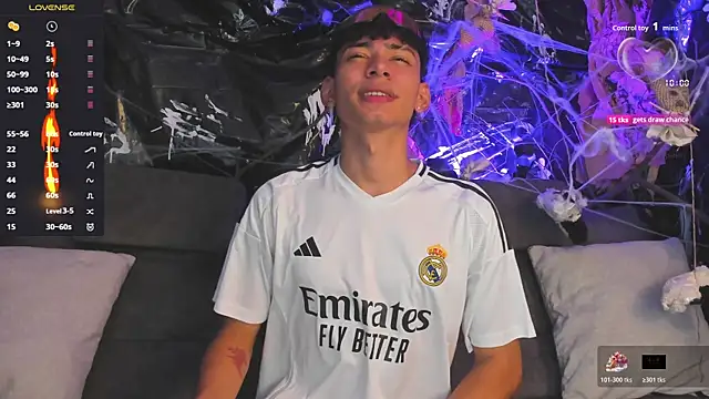 Snapshot of Daviid_laidd chatting on 10-29-25, 09:05 Daviid laidd online show from 10-29-25, 09:05