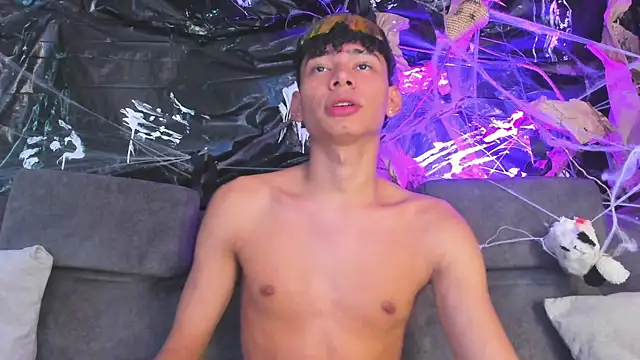 Snapshot of Daviid_laidd chatting on 10-30-25, 08:42 Daviid laidd online show from 10-30-25, 08:42