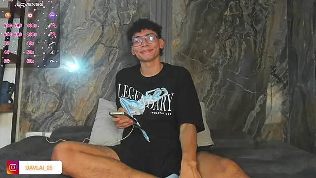 Daviid laidd online show from 12-23-25, 07:39