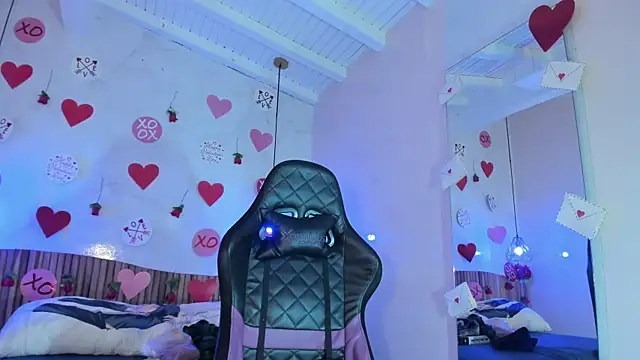 IamNayuta online show from 02-11-26, 07:52